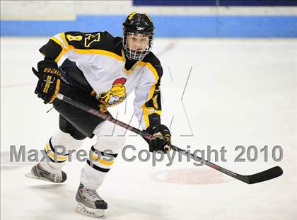 Thumbnail 3 in St. Joseph vs. Amity (CIAC Division 2 Final) photogallery.