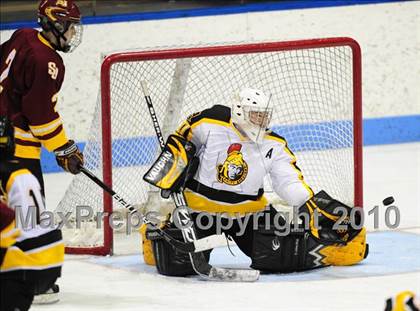 Thumbnail 3 in St. Joseph vs. Amity (CIAC Division 2 Final) photogallery.