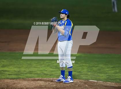 Thumbnail 3 in Clovis North @ Tulare Western photogallery.