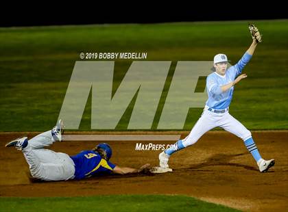 Thumbnail 3 in Clovis North @ Tulare Western photogallery.