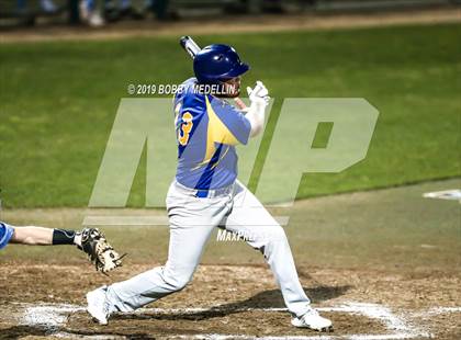 Thumbnail 2 in Clovis North @ Tulare Western photogallery.