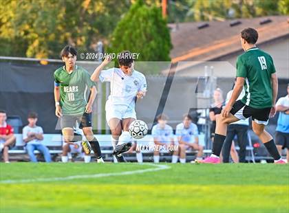 Thumbnail 2 in Mountain Range vs Bear Creek photogallery.