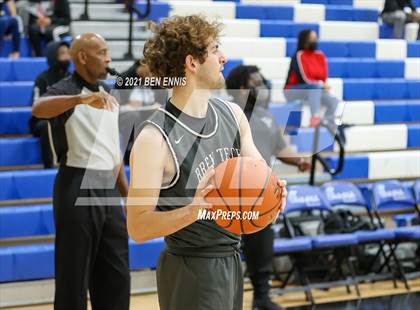 Thumbnail 1 in Brewbaker Tech vs Eastside (Legends Classic Showdown) photogallery.