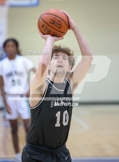 Thumbnail 2 in Brewbaker Tech vs Eastside (Legends Classic Showdown) photogallery.