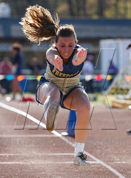 Thumbnail 2 in Mars Invitational Track Meet photogallery.