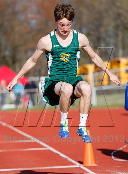 Thumbnail 3 in Mars Invitational Track Meet photogallery.