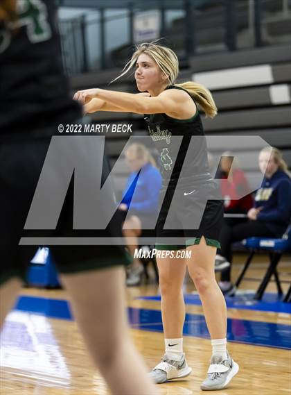 Thumbnail 1 in Staley vs Helias (Jefferson Bank Holiday Hoops) photogallery.