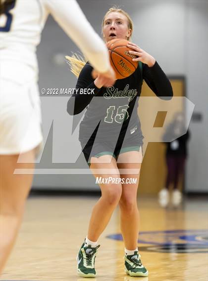 Thumbnail 2 in Staley vs Helias (Jefferson Bank Holiday Hoops) photogallery.