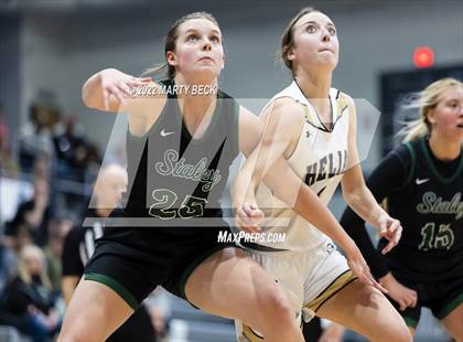 Thumbnail 2 in Staley vs Helias (Jefferson Bank Holiday Hoops) photogallery.