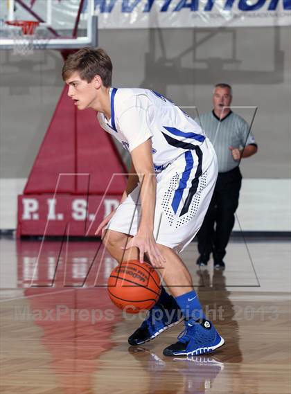Thumbnail 2 in College Park vs. Friendswood (McDonald's Texas Invitational) photogallery.