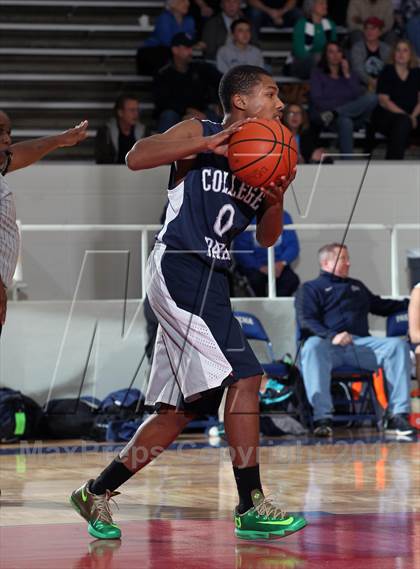 Thumbnail 2 in College Park vs. Friendswood (McDonald's Texas Invitational) photogallery.