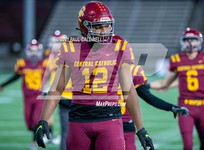 Thumbnail 3 in Clackamas @ Central Catholic photogallery.