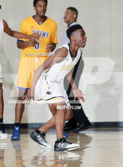 Thumbnail 1 in Plano East vs Fort Bend Elkins (McDonald's Texas invitational) photogallery.