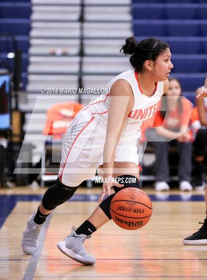 Thumbnail 3 in Palmview vs United (UIL 6A Bi-District Playoff) photogallery.