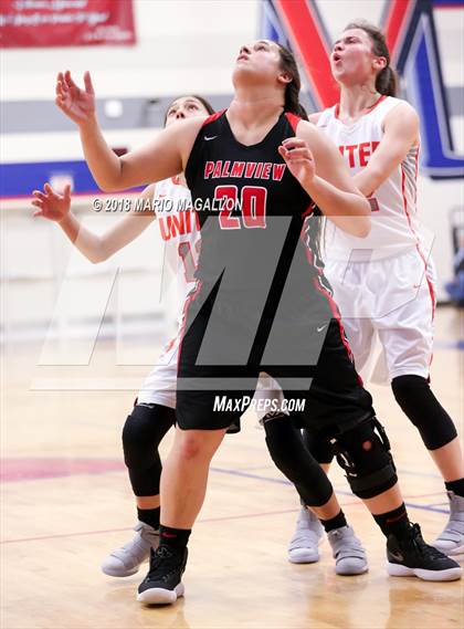 Thumbnail 3 in Palmview vs United (UIL 6A Bi-District Playoff) photogallery.