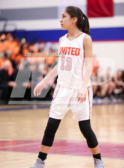 Thumbnail 2 in Palmview vs United (UIL 6A Bi-District Playoff) photogallery.