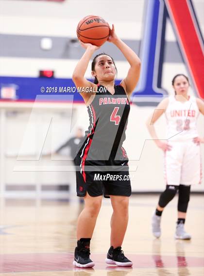 Thumbnail 3 in Palmview vs United (UIL 6A Bi-District Playoff) photogallery.