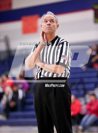 Thumbnail 1 in Palmview vs United (UIL 6A Bi-District Playoff) photogallery.