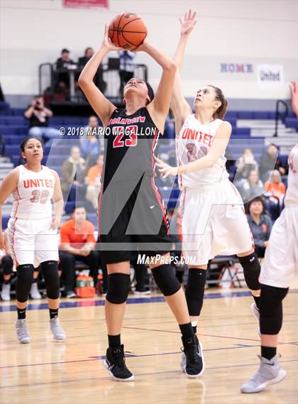 Thumbnail 3 in Palmview vs United (UIL 6A Bi-District Playoff) photogallery.