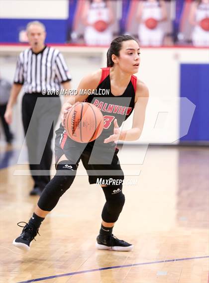 Thumbnail 3 in Palmview vs United (UIL 6A Bi-District Playoff) photogallery.