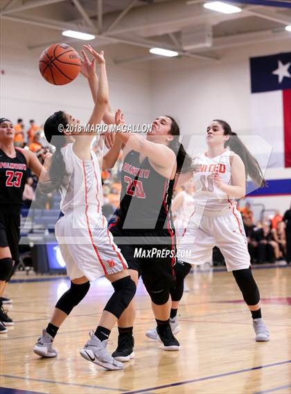 Thumbnail 1 in Palmview vs United (UIL 6A Bi-District Playoff) photogallery.