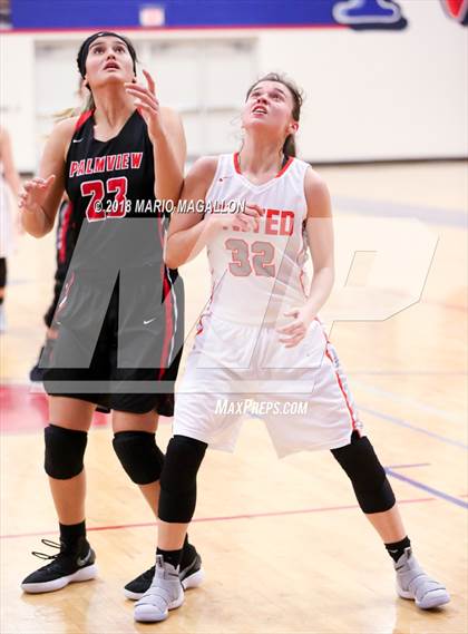 Thumbnail 2 in Palmview vs United (UIL 6A Bi-District Playoff) photogallery.
