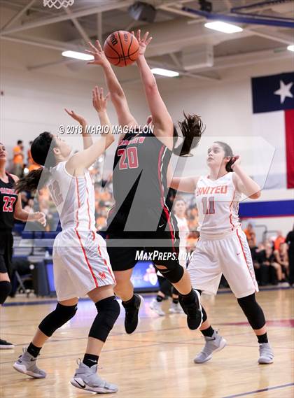 Thumbnail 3 in Palmview vs United (UIL 6A Bi-District Playoff) photogallery.