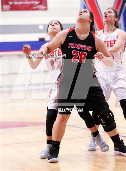 Thumbnail 2 in Palmview vs United (UIL 6A Bi-District Playoff) photogallery.