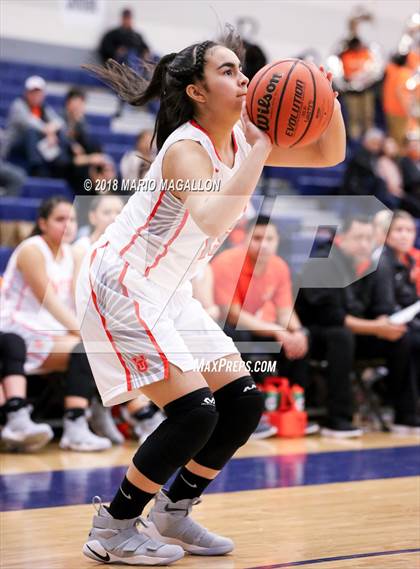 Thumbnail 2 in Palmview vs United (UIL 6A Bi-District Playoff) photogallery.