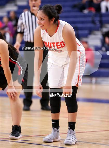 Thumbnail 3 in Palmview vs United (UIL 6A Bi-District Playoff) photogallery.