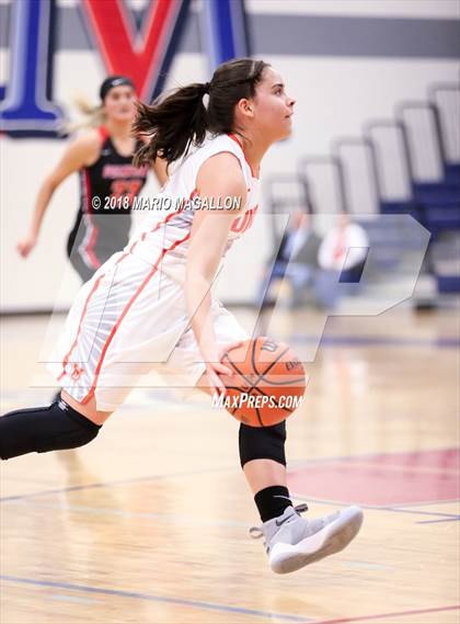 Thumbnail 3 in Palmview vs United (UIL 6A Bi-District Playoff) photogallery.