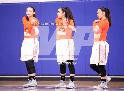 Thumbnail 3 in Palmview vs United (UIL 6A Bi-District Playoff) photogallery.