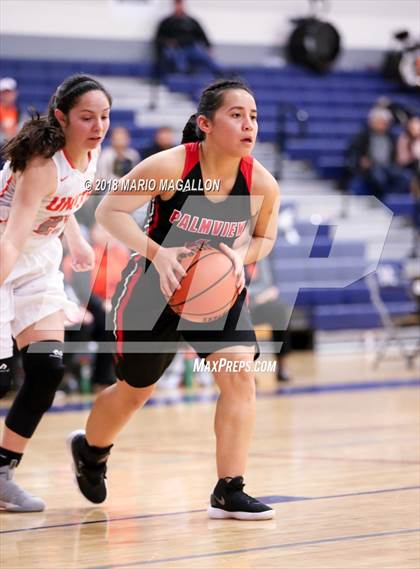 Thumbnail 1 in Palmview vs United (UIL 6A Bi-District Playoff) photogallery.