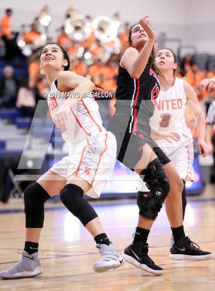 Thumbnail 2 in Palmview vs United (UIL 6A Bi-District Playoff) photogallery.