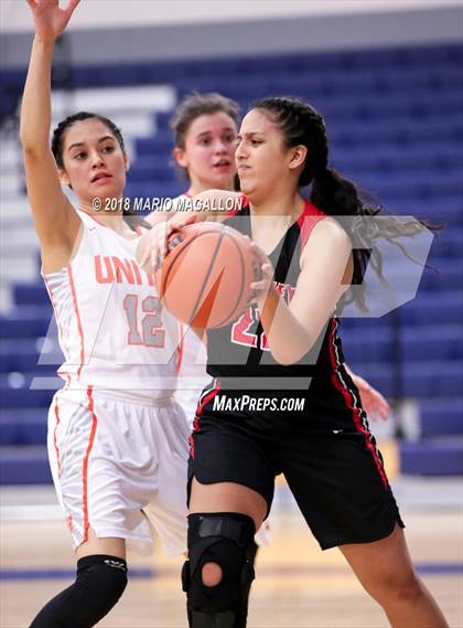 Thumbnail 2 in Palmview vs United (UIL 6A Bi-District Playoff) photogallery.