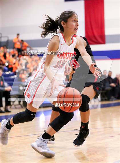 Thumbnail 2 in Palmview vs United (UIL 6A Bi-District Playoff) photogallery.