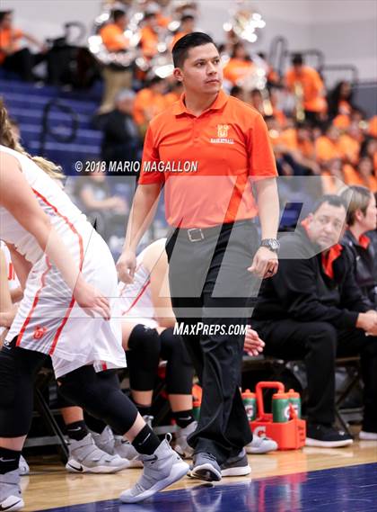 Thumbnail 3 in Palmview vs United (UIL 6A Bi-District Playoff) photogallery.