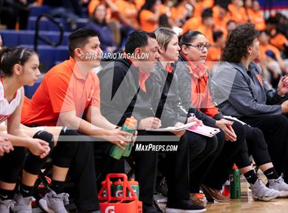 Thumbnail 2 in Palmview vs United (UIL 6A Bi-District Playoff) photogallery.