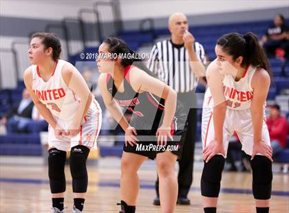 Thumbnail 1 in Palmview vs United (UIL 6A Bi-District Playoff) photogallery.