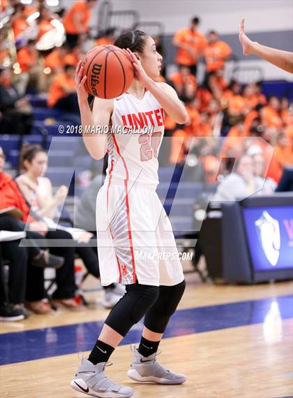 Thumbnail 1 in Palmview vs United (UIL 6A Bi-District Playoff) photogallery.