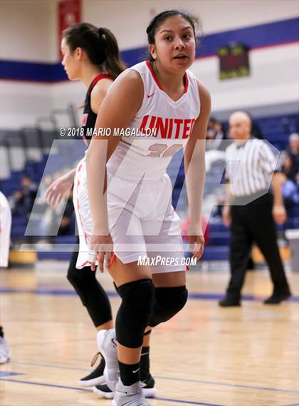 Thumbnail 2 in Palmview vs United (UIL 6A Bi-District Playoff) photogallery.