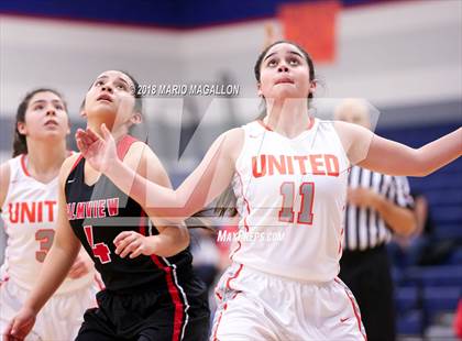 Thumbnail 3 in Palmview vs United (UIL 6A Bi-District Playoff) photogallery.