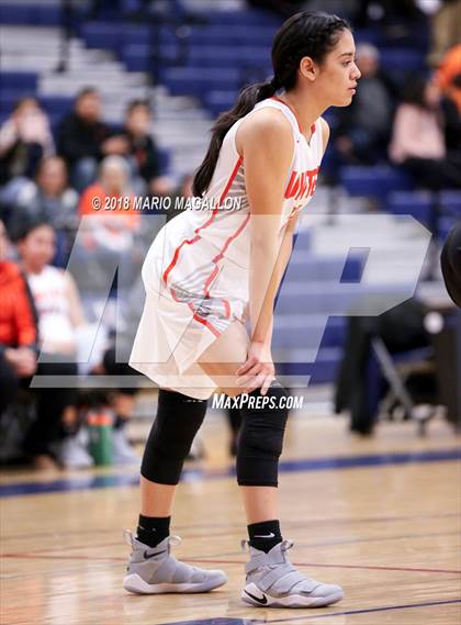 Thumbnail 3 in Palmview vs United (UIL 6A Bi-District Playoff) photogallery.