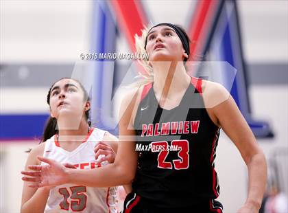 Thumbnail 2 in Palmview vs United (UIL 6A Bi-District Playoff) photogallery.