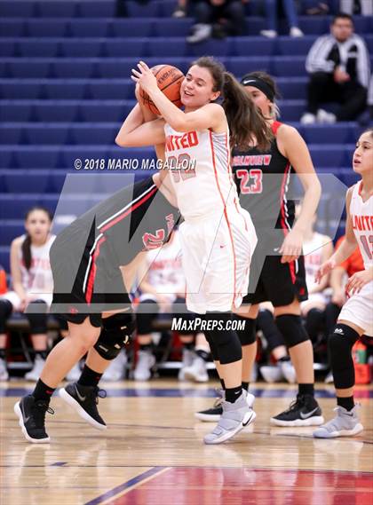 Thumbnail 2 in Palmview vs United (UIL 6A Bi-District Playoff) photogallery.