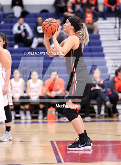 Thumbnail 1 in Palmview vs United (UIL 6A Bi-District Playoff) photogallery.