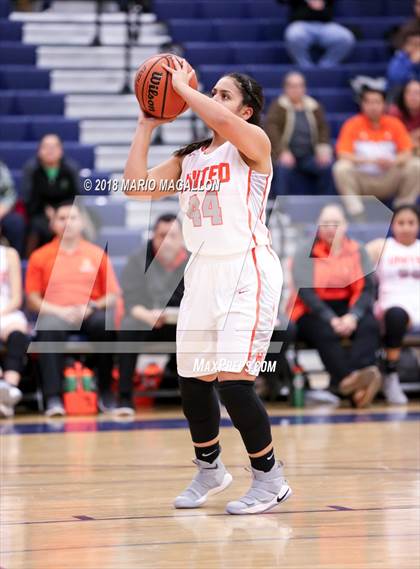 Thumbnail 3 in Palmview vs United (UIL 6A Bi-District Playoff) photogallery.