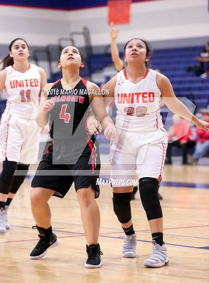 Thumbnail 1 in Palmview vs United (UIL 6A Bi-District Playoff) photogallery.