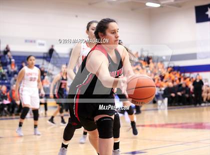 Thumbnail 3 in Palmview vs United (UIL 6A Bi-District Playoff) photogallery.