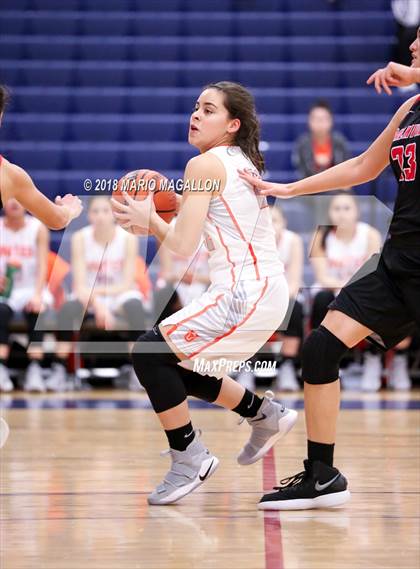 Thumbnail 3 in Palmview vs United (UIL 6A Bi-District Playoff) photogallery.
